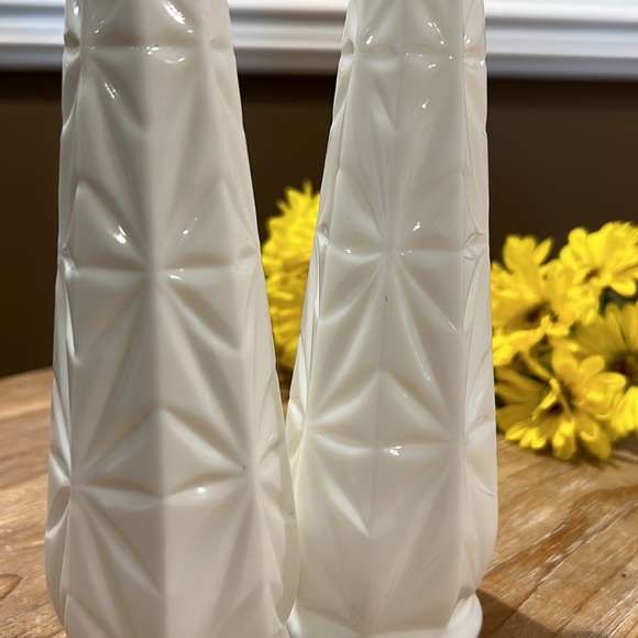 Two Vintage White Milk Glass Bud Vase. 9” - Picture 7 of 16